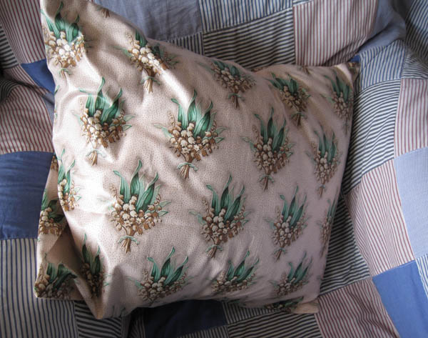 LilyValleyCushion